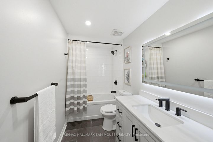 Photo 25 at B - 25 Woodvale Green, Nepean (Craig Henry/Woodvale), Ottawa