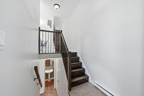 Photo 5 at B - 25 Woodvale Green, Nepean (Craig Henry/Woodvale), Ottawa