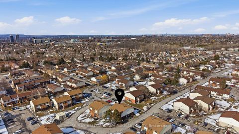 Photo 36 at B - 25 Woodvale Green, Nepean (Craig Henry/Woodvale), Ottawa