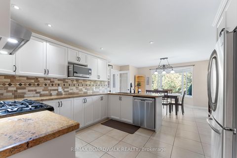 Photo 11 at 14 Panandrick View Drive, Rural Kanata (Central), Kanata