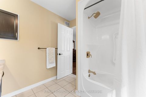 Photo 21 at 14 Panandrick View Drive, Rural Kanata (Central), Kanata