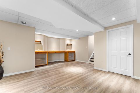 Photo 32 at 14 Panandrick View Drive, Rural Kanata (Central), Kanata