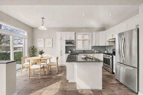 Photo 3 at 845 Contour Street, Mer Bleue/Bradley Estates/Anderson Park, Orleans