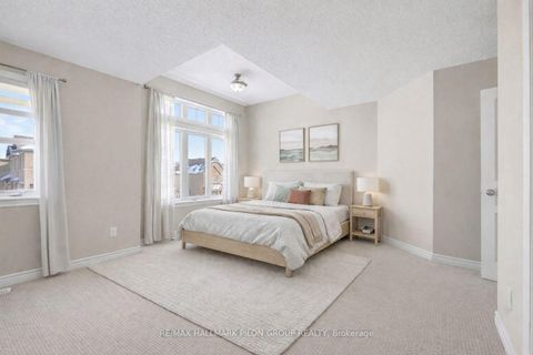 Photo 9 at 845 Contour Street, Mer Bleue/Bradley Estates/Anderson Park, Orleans