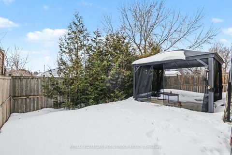 Photo 20 at 845 Contour Street, Mer Bleue/Bradley Estates/Anderson Park, Orleans