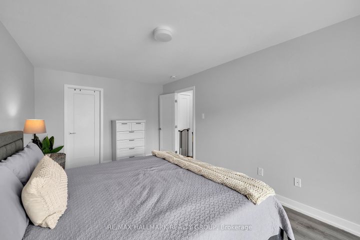 Photo 34 at 738 Chromite Private, Nepean (Heritage Park), Ottawa