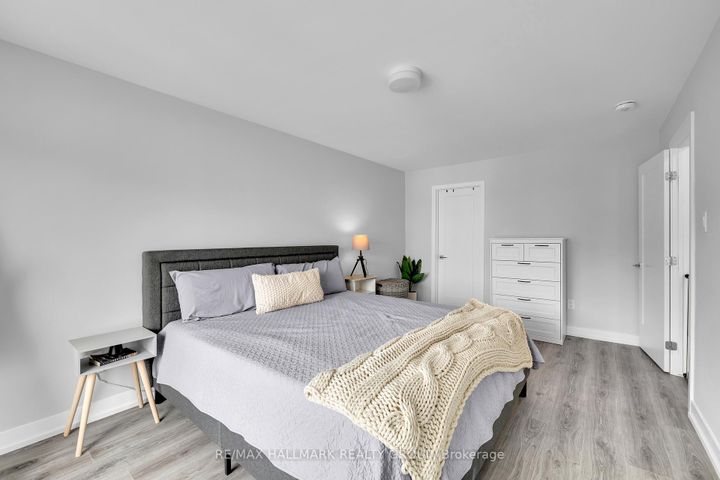 Photo 35 at 738 Chromite Private, Nepean (Heritage Park), Ottawa