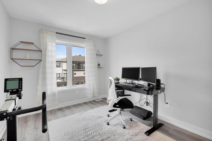 Photo 38 at 738 Chromite Private, Nepean (Heritage Park), Ottawa