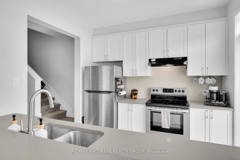 Photo 21 at 738 Chromite Private, Nepean (Heritage Park), Ottawa