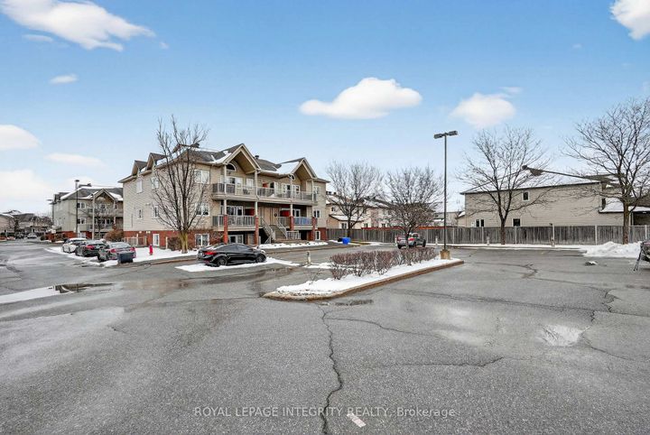 Photo 25 at E - 156 Waterbridge Drive, Nepean (Barrhaven East), Ottawa