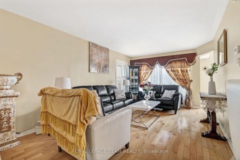Photo 6 at 2362 Bois Vert Place, Avalon East, Orleans