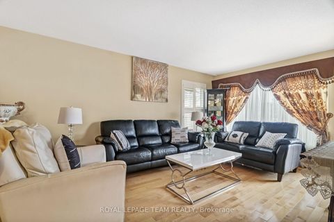 Photo 7 at 2362 Bois Vert Place, Avalon East, Orleans