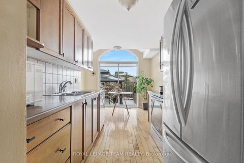 Photo 11 at 2362 Bois Vert Place, Avalon East, Orleans