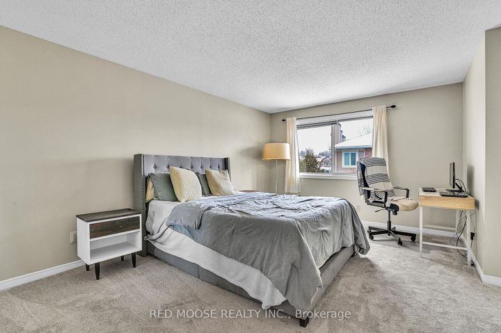 Photo 13 at 12 Willwood Crescent, Nepean (Cedargrove/Fraserdale), Ottawa