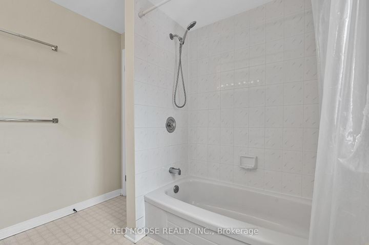 Photo 16 at 12 Willwood Crescent, Nepean (Cedargrove/Fraserdale), Ottawa