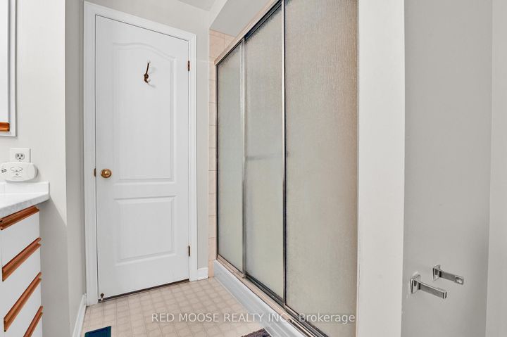 Photo 22 at 12 Willwood Crescent, Nepean (Cedargrove/Fraserdale), Ottawa