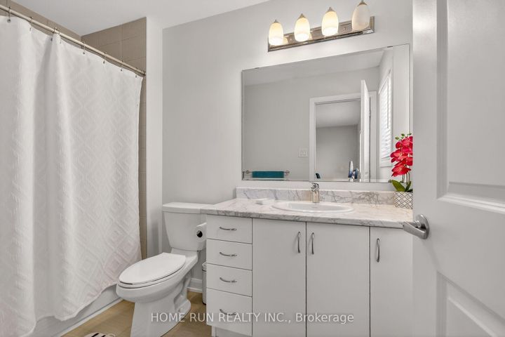 Photo 20 at 733 Cashmere Terrace, Nepean (Heritage Park), Ottawa