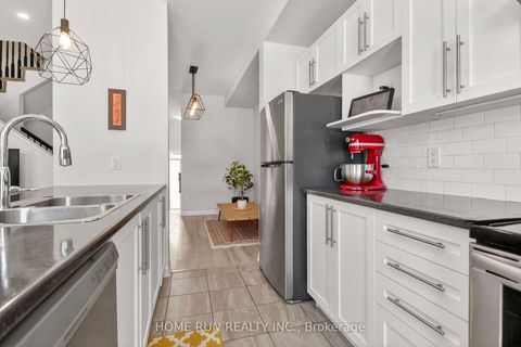 Photo 8 at 733 Cashmere Terrace, Nepean (Heritage Park), Ottawa