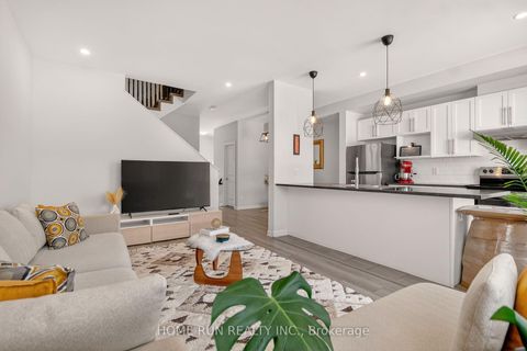 Photo 11 at 733 Cashmere Terrace, Nepean (Heritage Park), Ottawa