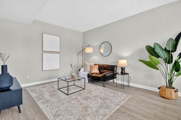 Photo 6 at 58 Teelin Circle, Nepean (Half Moon Bay), Ottawa