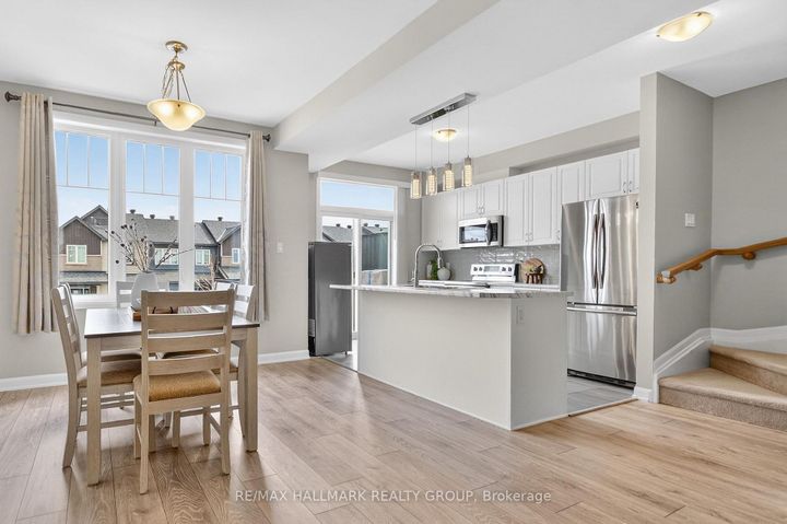 Photo 14 at 58 Teelin Circle, Nepean (Half Moon Bay), Ottawa