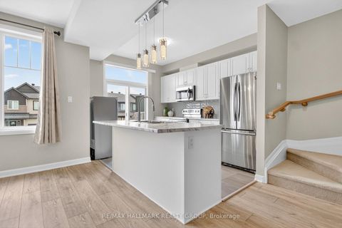 Photo 21 at 58 Teelin Circle, Nepean (Half Moon Bay), Ottawa