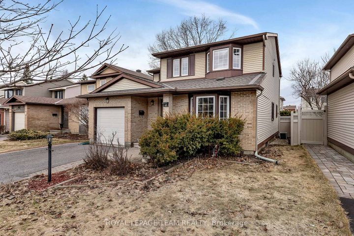 Photo 1 at 69 Pinetrail Crescent, Nepean (Centrepointe), Ottawa