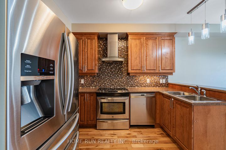 Photo 13 at 602 Pamplona Private, Nepean (Stonebridge), Ottawa