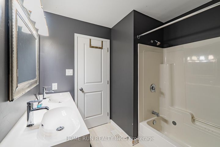 Photo 23 at 602 Pamplona Private, Nepean (Stonebridge), Ottawa