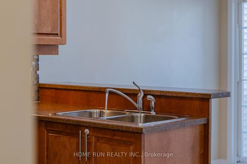 Photo 28 at 602 Pamplona Private, Nepean (Stonebridge), Ottawa