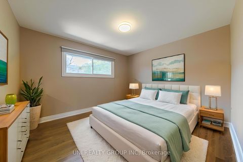 Photo 21 at 17 FOREST PARK Avenue, Nepean (City View/Skyline/Fisher Heights/Parkwood Hills), Ottawa