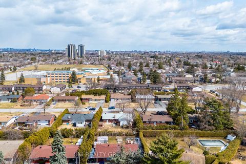 Photo 41 at 17 FOREST PARK Avenue, Nepean (City View/Skyline/Fisher Heights/Parkwood Hills), Ottawa
