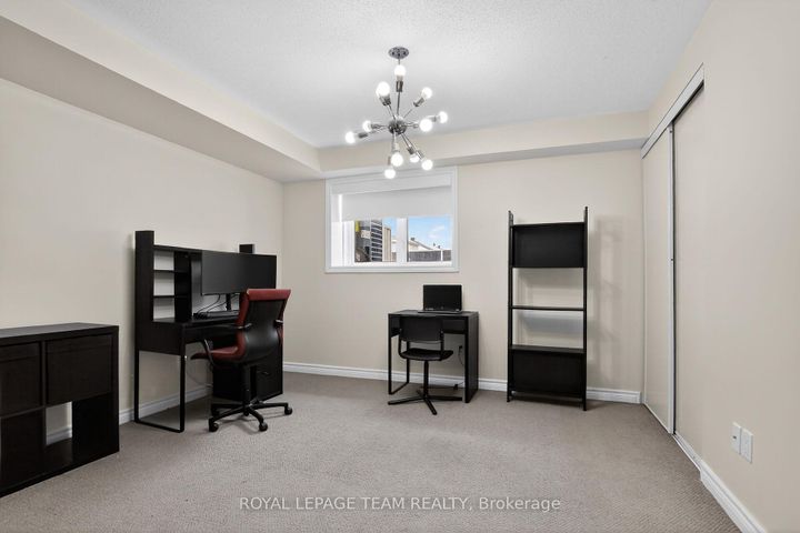 Photo 17 at 627B Chapman Mills Drive, Nepean (Strandherd), Ottawa