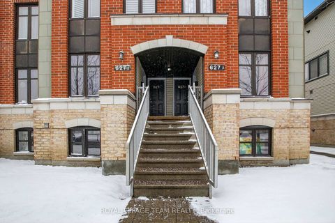 Photo 1 at 627B Chapman Mills Drive, Nepean (Strandherd), Ottawa