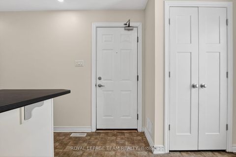 Photo 2 at 627B Chapman Mills Drive, Nepean (Strandherd), Ottawa