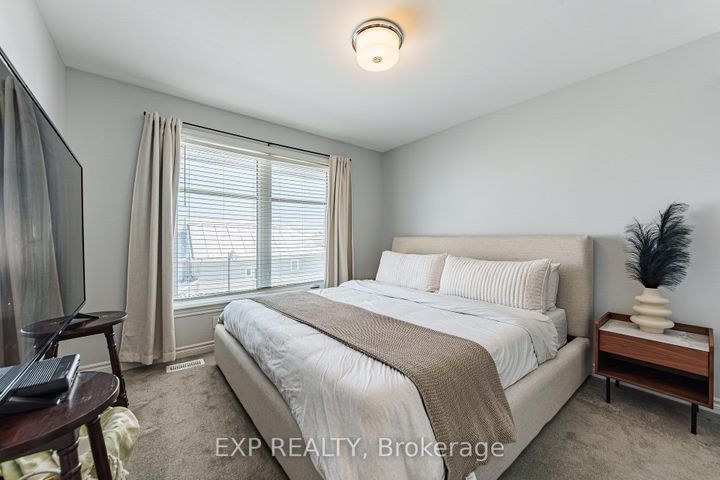Photo 10 at 215 Pastel Way, Nepean (Half Moon Bay), Ottawa