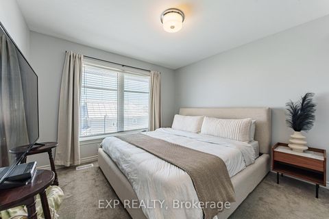 Photo 10 at 215 Pastel Way, Nepean (Half Moon Bay), Ottawa