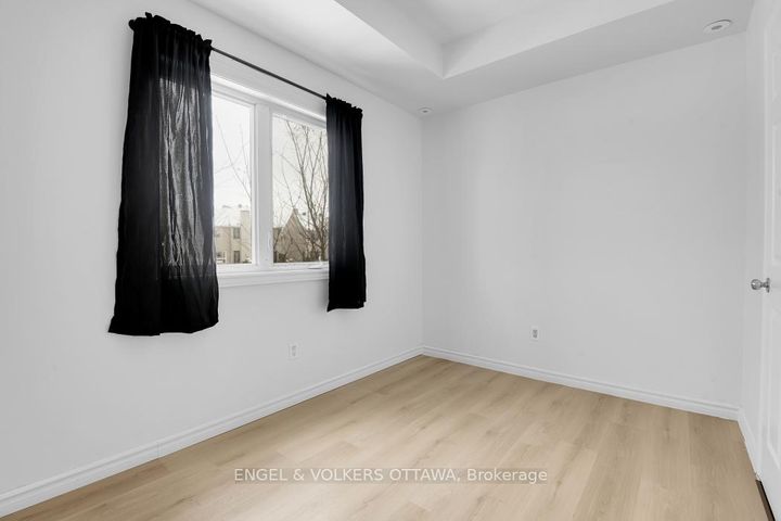 Photo 12 at 5 - 165 Waterbridge Drive, Nepean (Barrhaven East), Ottawa