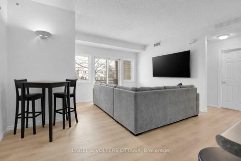 Photo 4 at 5 - 165 Waterbridge Drive, Nepean (Barrhaven East), Ottawa