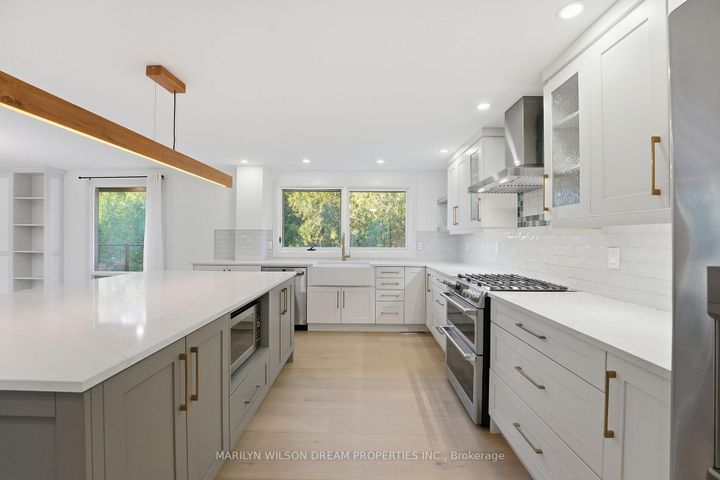 Photo 17 at 33 Commanche Drive, Nepean (City View/Skyline/Fisher Heights/Parkwood Hills), Ottawa