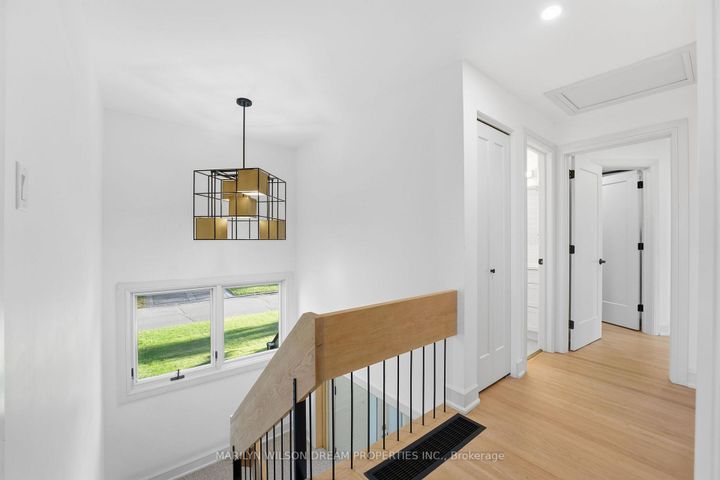 Photo 21 at 33 Commanche Drive, Nepean (City View/Skyline/Fisher Heights/Parkwood Hills), Ottawa