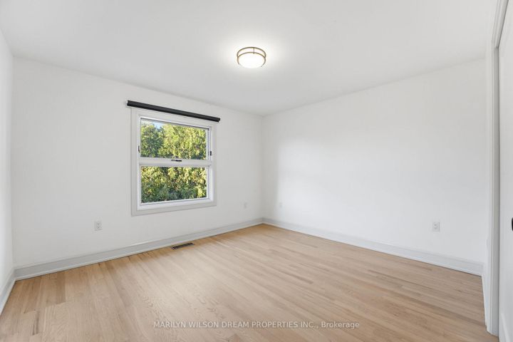 Photo 27 at 33 Commanche Drive, Nepean (City View/Skyline/Fisher Heights/Parkwood Hills), Ottawa