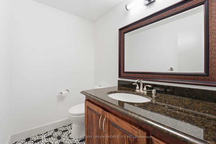 Photo 36 at 33 Commanche Drive, Nepean (City View/Skyline/Fisher Heights/Parkwood Hills), Ottawa