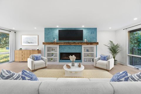 Photo 2 at 33 Commanche Drive, Nepean (City View/Skyline/Fisher Heights/Parkwood Hills), Ottawa