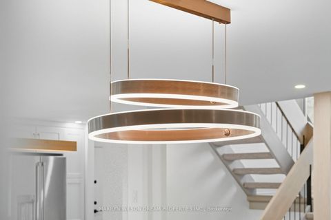 Photo 7 at 33 Commanche Drive, Nepean (City View/Skyline/Fisher Heights/Parkwood Hills), Ottawa