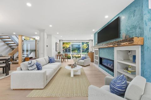 Photo 8 at 33 Commanche Drive, Nepean (City View/Skyline/Fisher Heights/Parkwood Hills), Ottawa