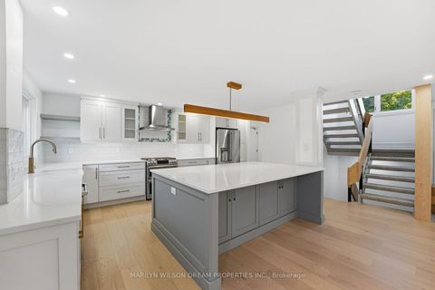 Photo 13 at 33 Commanche Drive, Nepean (City View/Skyline/Fisher Heights/Parkwood Hills), Ottawa