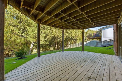 Photo 37 at 33 Commanche Drive, Nepean (City View/Skyline/Fisher Heights/Parkwood Hills), Ottawa