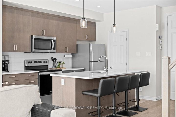 Photo 9 at 274 Pastel Way, Nepean (Half Moon Bay), Ottawa