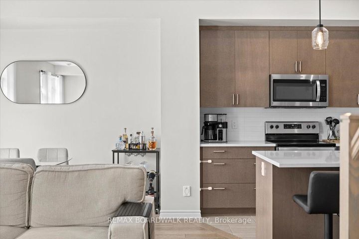 Photo 11 at 274 Pastel Way, Nepean (Half Moon Bay), Ottawa